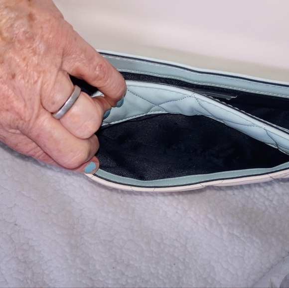 Kate Spade, NWT, TRICOLOR; Crossbody; Navy, Off-White & Powder Blue; Gorgeous! - Picture 9 of 10